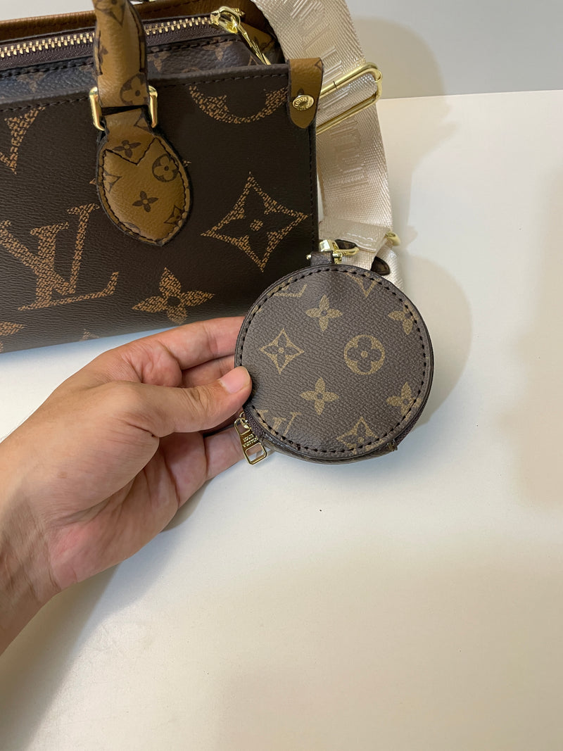 LOUIS VUITTON ONTHGO EAST -WEST