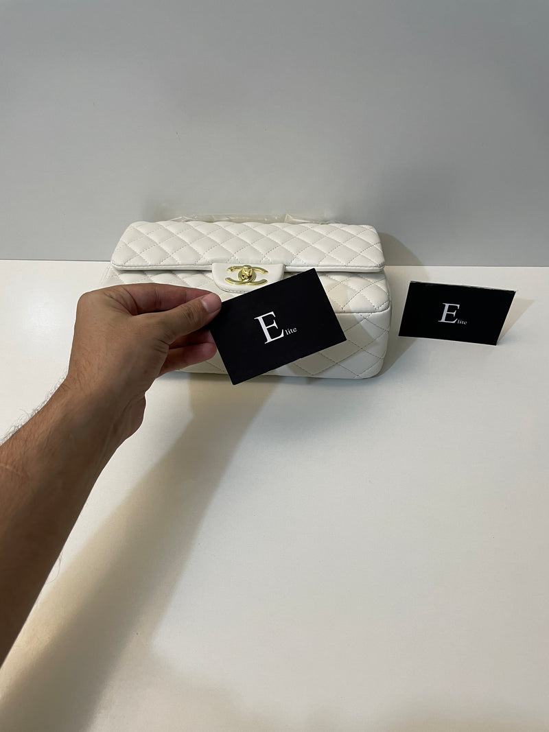 CHANEL CLASSIC FLAP BAG