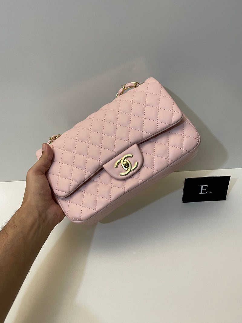 CHANEL CLASSIC FLAP BAG