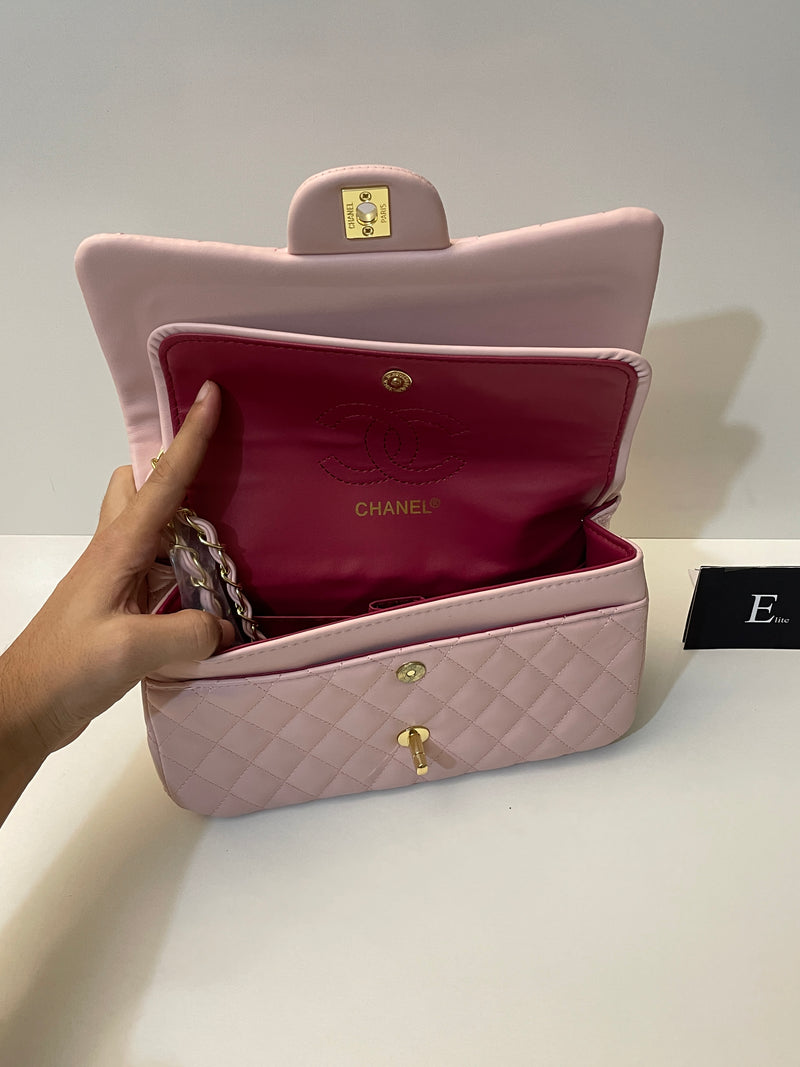 CHANEL CLASSIC FLAP BAG