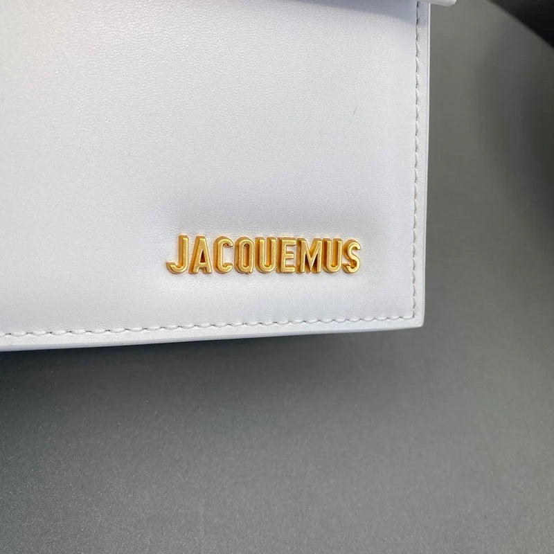 JACQUEMUS MEDIUM CHIQUITO BAG