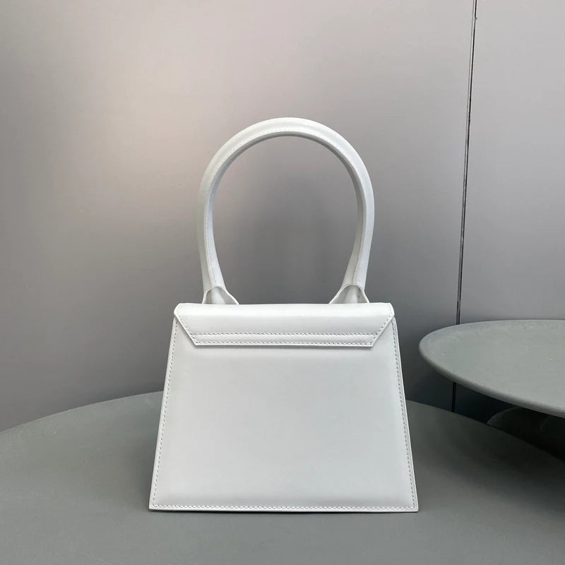JACQUEMUS MEDIUM CHIQUITO BAG