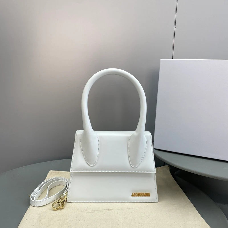 JACQUEMUS MEDIUM CHIQUITO BAG